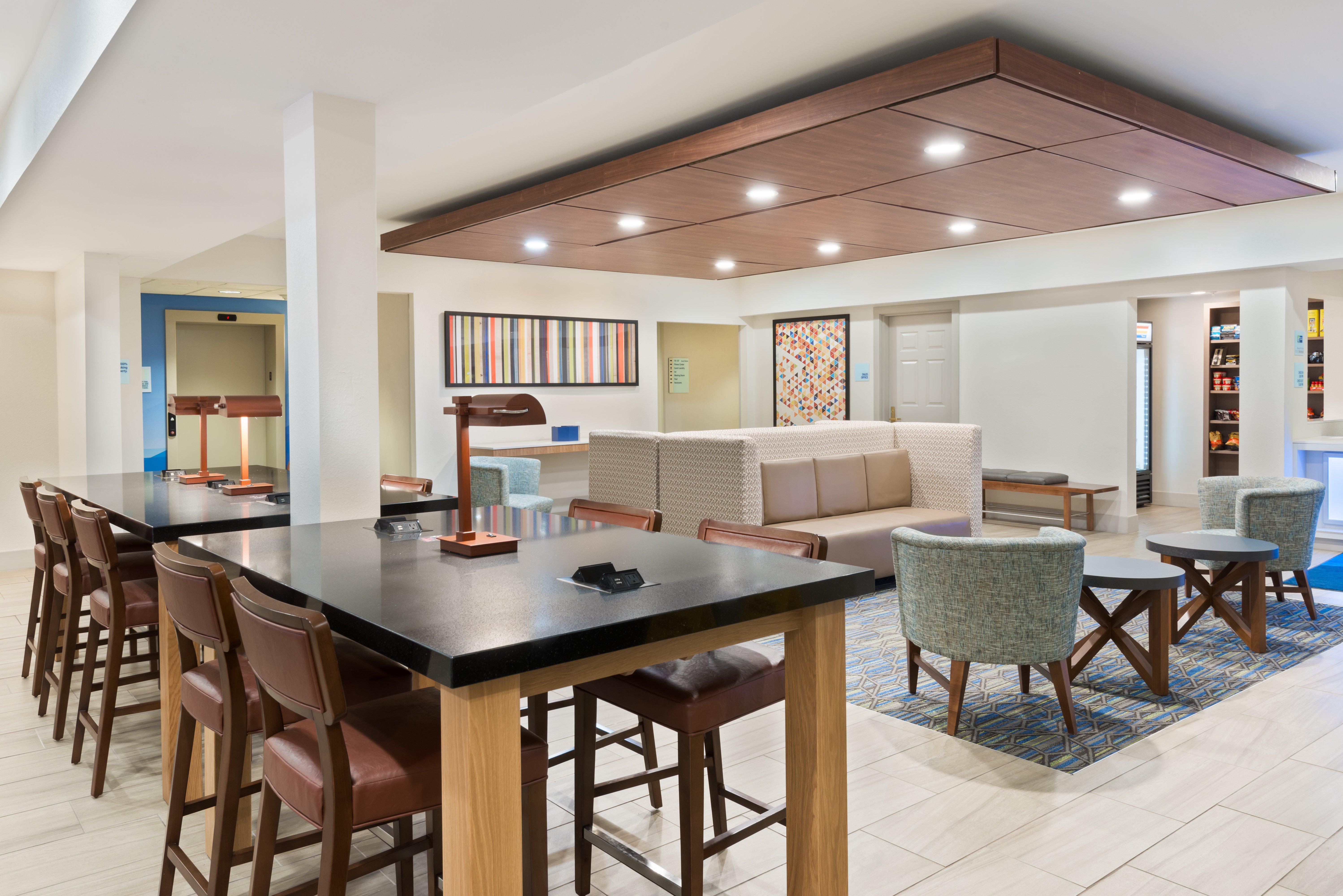 Holiday Inn Express & Suites - Columbus Airport East By Ihg Eksteriør bilde