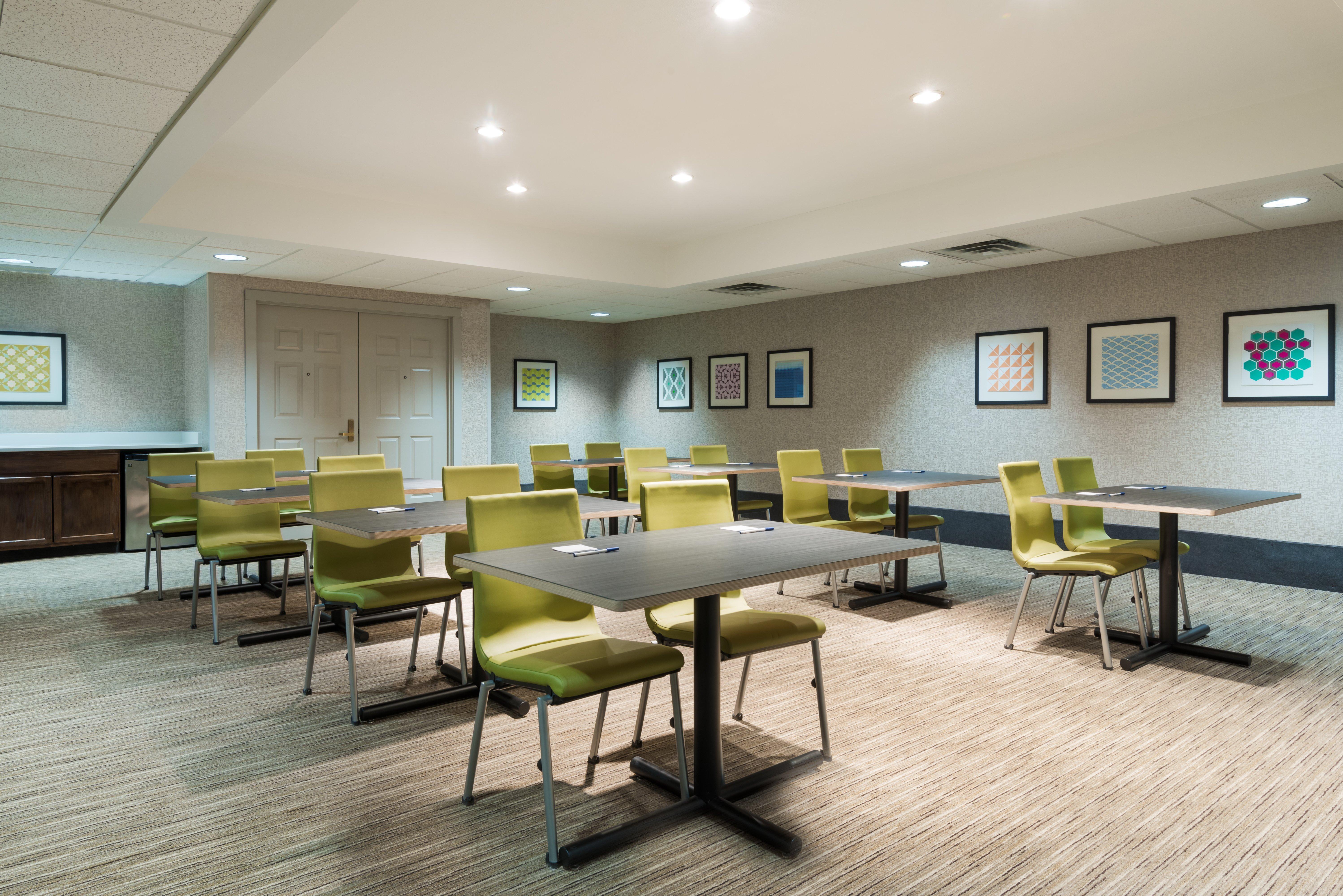 Holiday Inn Express & Suites - Columbus Airport East By Ihg Eksteriør bilde