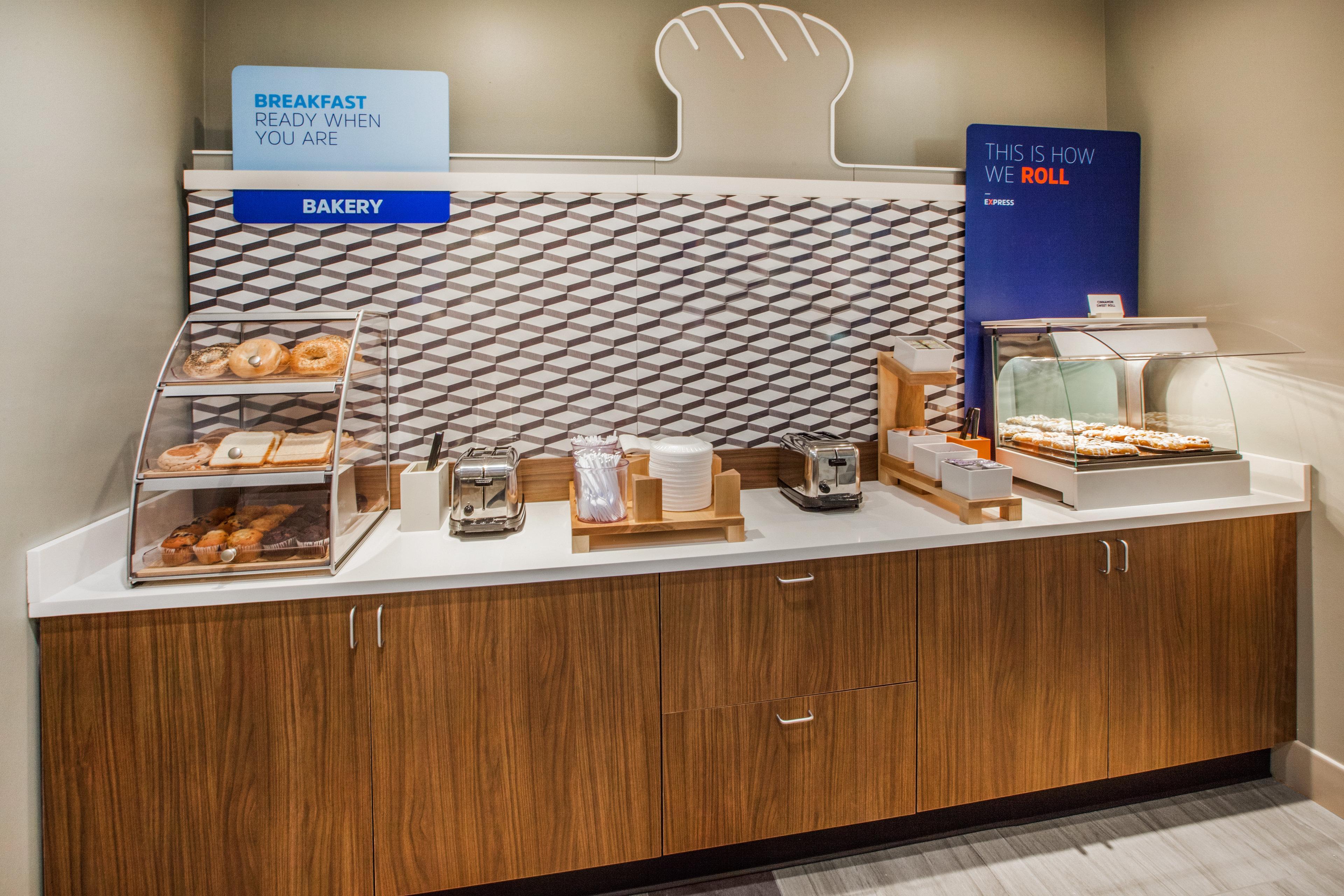 Holiday Inn Express & Suites - Columbus Airport East By Ihg Eksteriør bilde