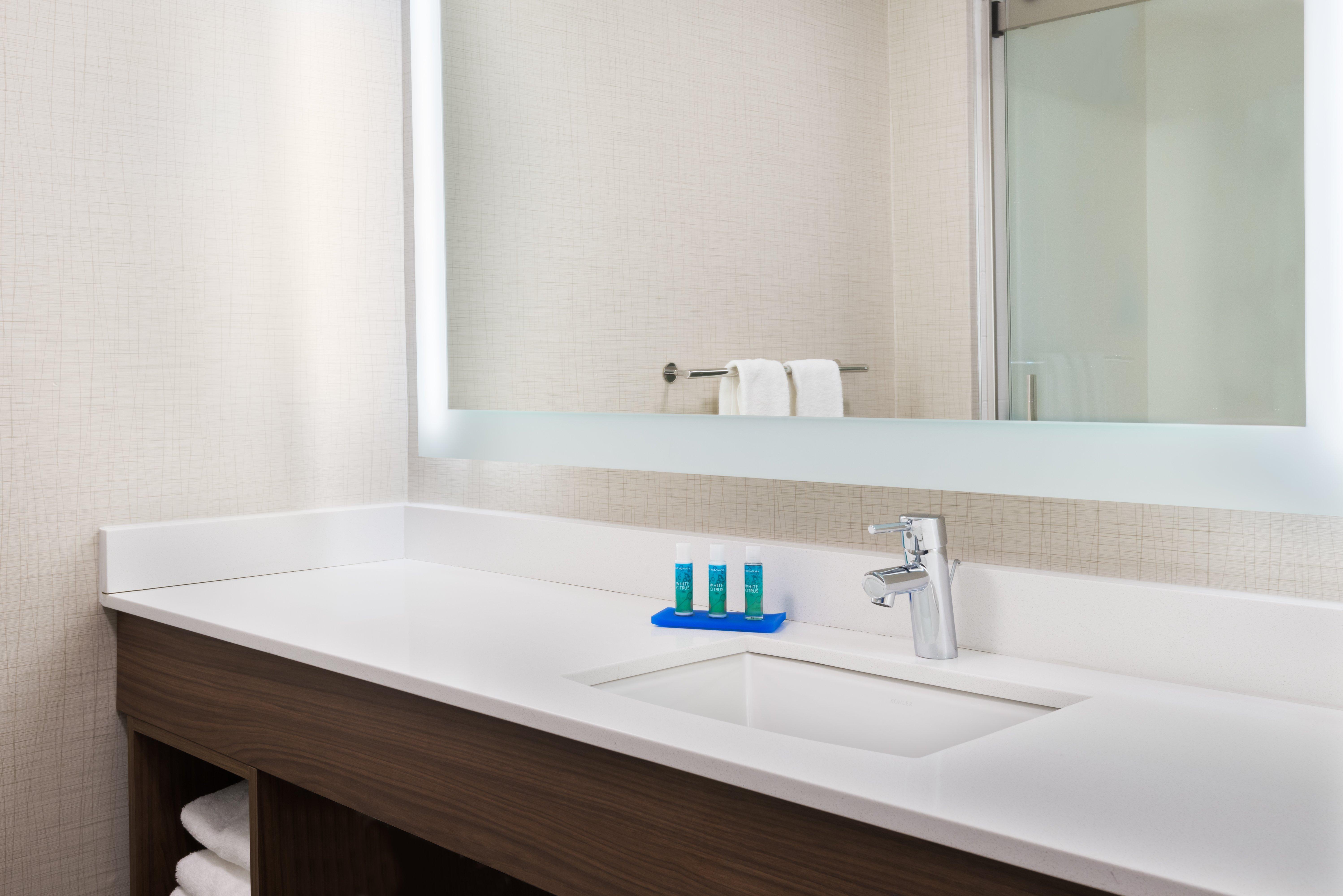 Holiday Inn Express & Suites - Columbus Airport East By Ihg Eksteriør bilde