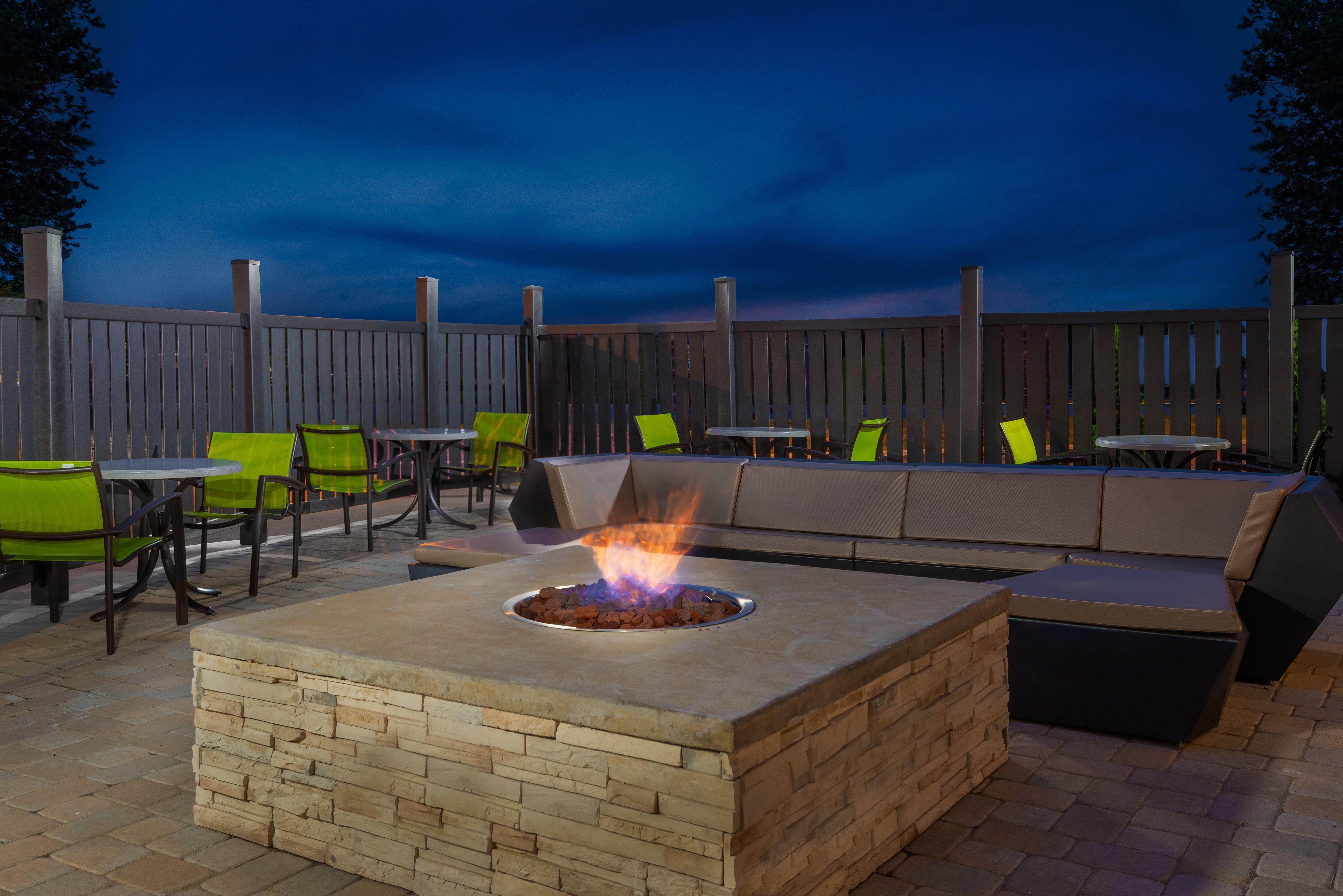 Holiday Inn Express & Suites - Columbus Airport East By Ihg Eksteriør bilde