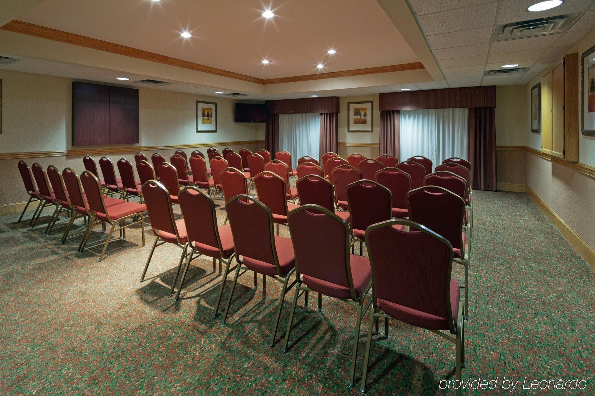 Holiday Inn Express & Suites - Columbus Airport East By Ihg Business bilde