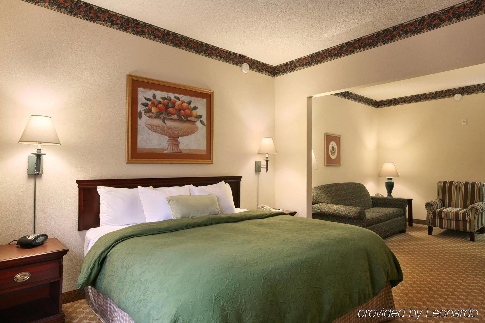 Holiday Inn Express & Suites - Columbus Airport East By Ihg Eksteriør bilde